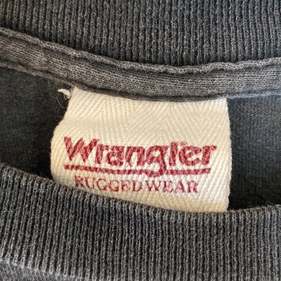 Vintage Wrangler Rugged Wear Largemouth Bass T-shirt - Picture 3 of 3